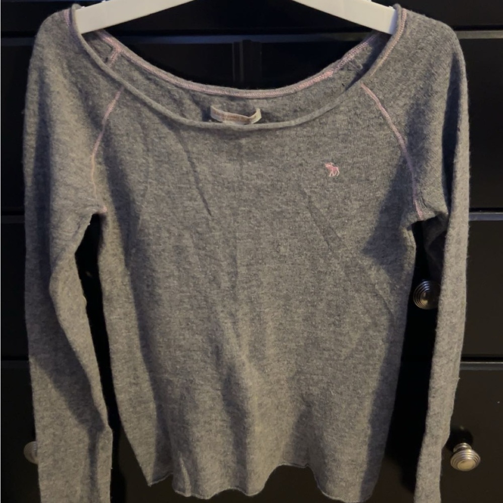 Abercrombie & Fitch Gray Scoop Neck Sweater